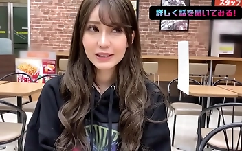 マロン奈月の魅惑的な美しさを解き明かす - マロン300MAAN-605 ビデオ